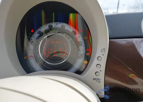 2013 Fiat 500 Pop z USA, uszkodzony, nr VIN 3C3CFFAR3DT513557